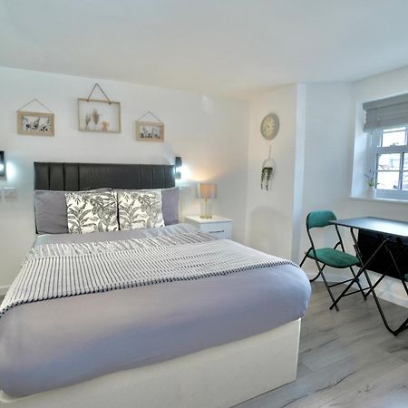 Luxury Flats In Southsea Portsmouth - Free Parking Apartment Bagian luar foto