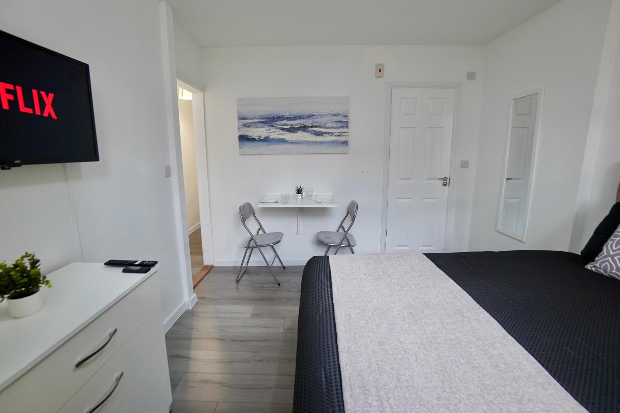 Luxury Flats In Southsea Portsmouth - Free Parking Apartment Bagian luar foto