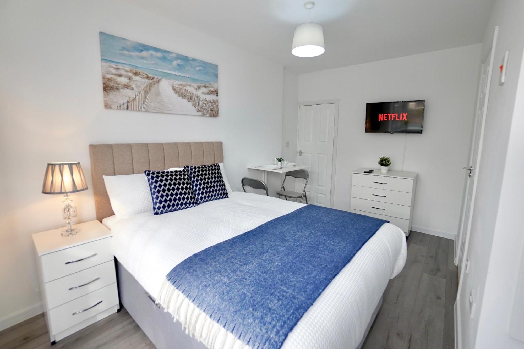 Luxury Flats In Southsea Portsmouth - Free Parking Apartment Bagian luar foto