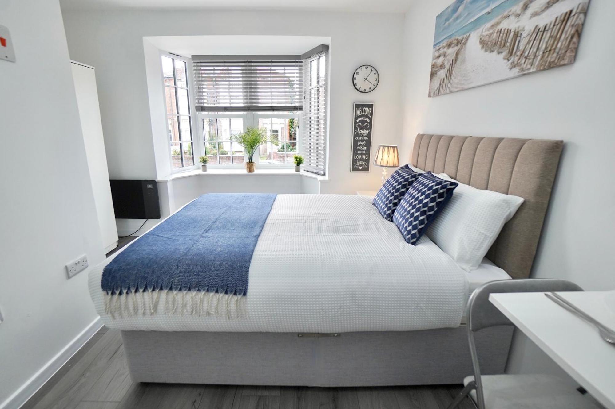 Luxury Flats In Southsea Portsmouth - Free Parking Apartment Bagian luar foto