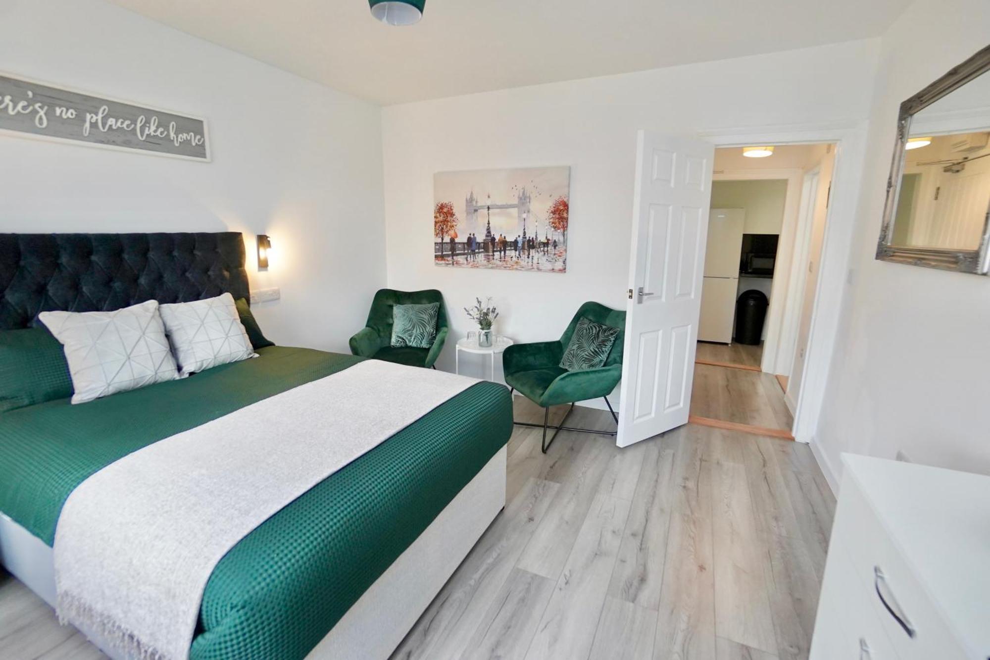 Luxury Flats In Southsea Portsmouth - Free Parking Apartment Bagian luar foto